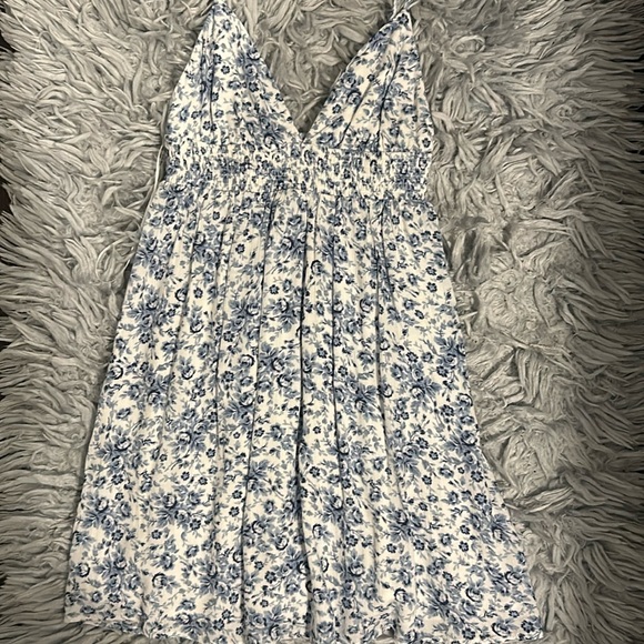 Garage Summer Dress - Picture 2 of 5